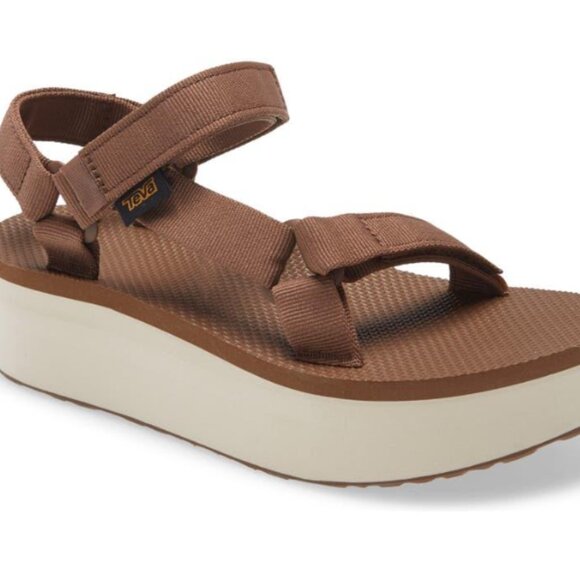 Teva Flatform Universal Sandal in Brown/Birch 1.75" Platform - Picture 1 of 7